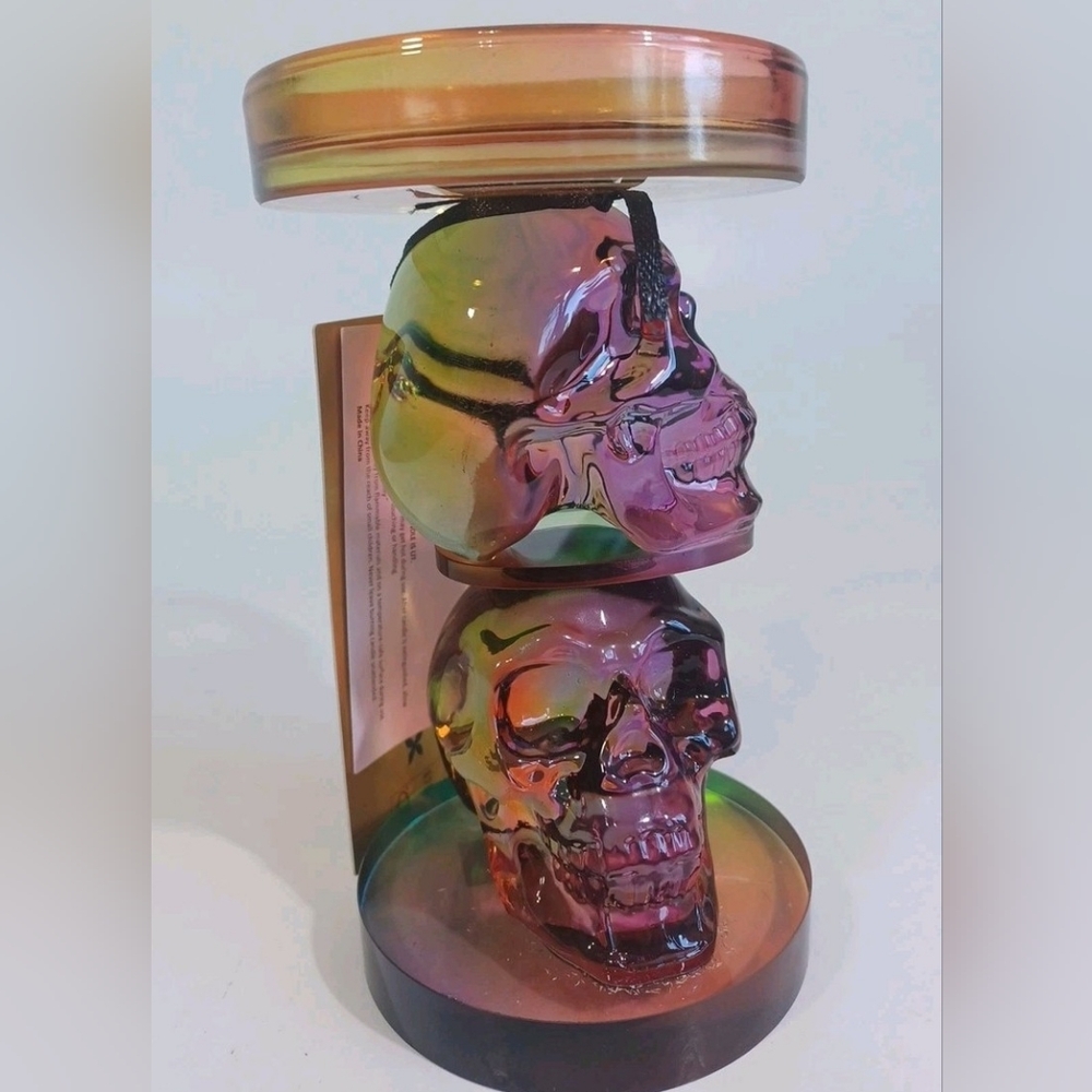 NWT Christian Lacroix Iridescent Glass Skull Candle Holder 6″ Gothic Decor - Picture 12 of 12